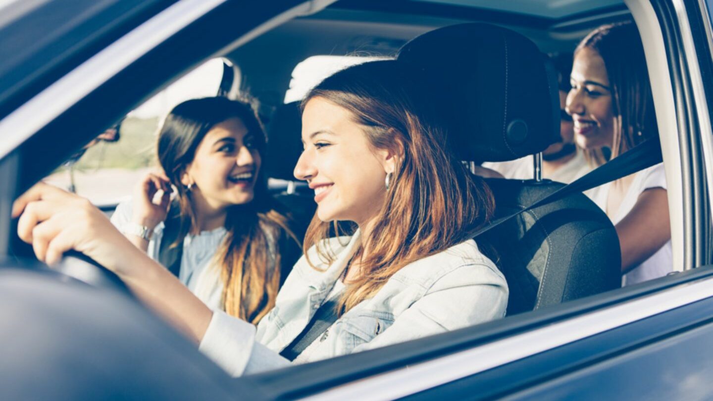 Mitfahrgelegenheit finden – gemeinsam fahren, Kosten teilen und entspannt ankommen 2 Mitfahrgelegenheit suchen